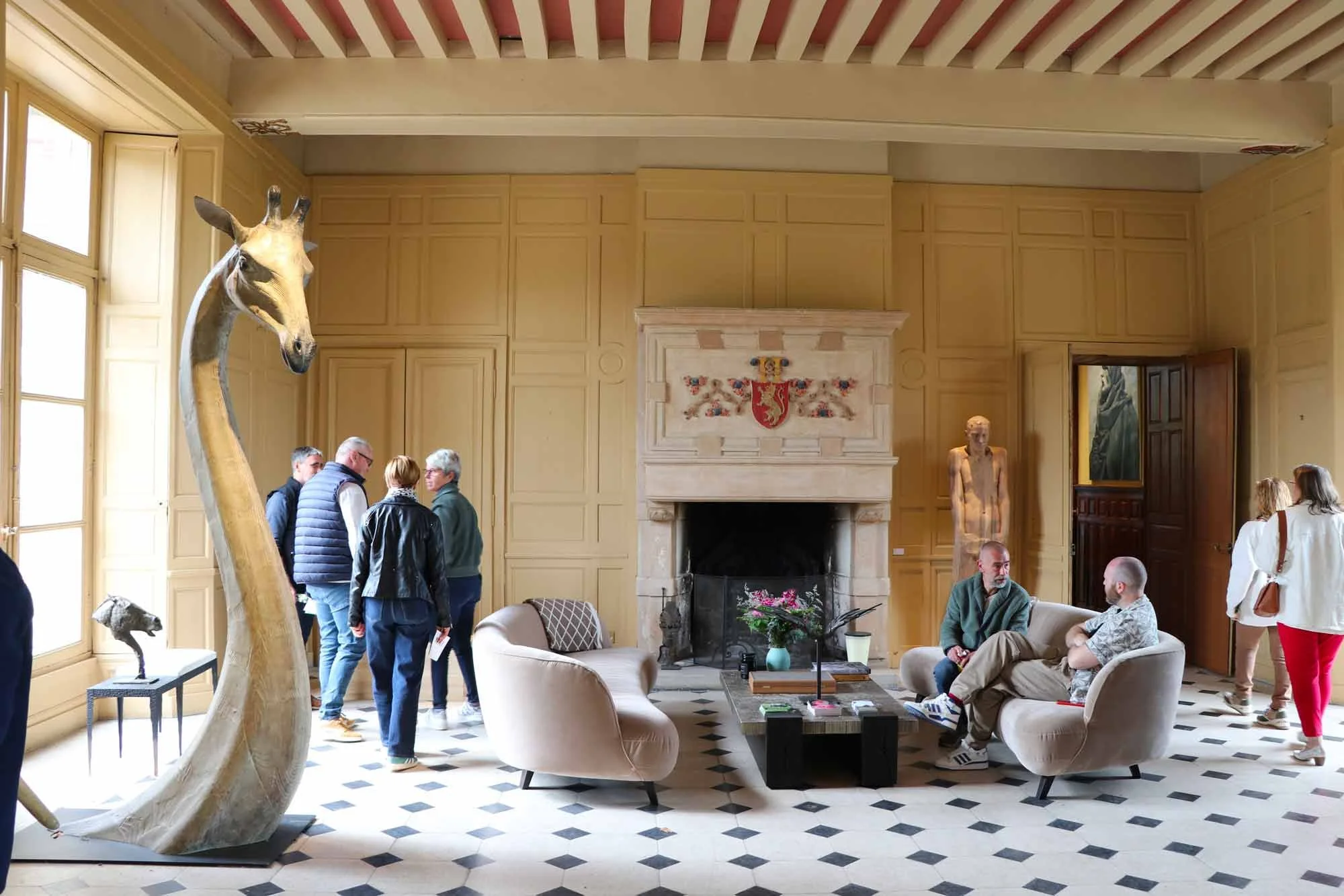 0-salle-des-gardes-IMG_8073web.jpg