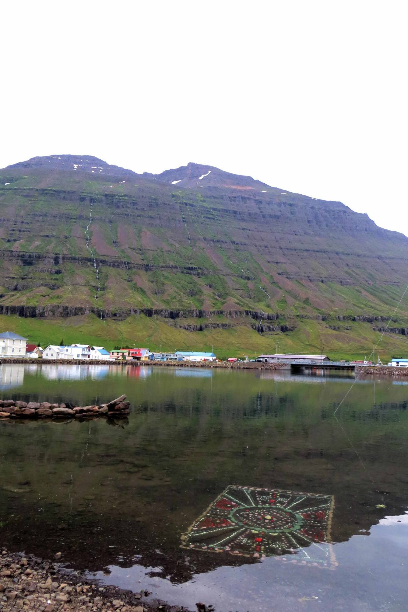 fjoruteppi2_2x.jpg