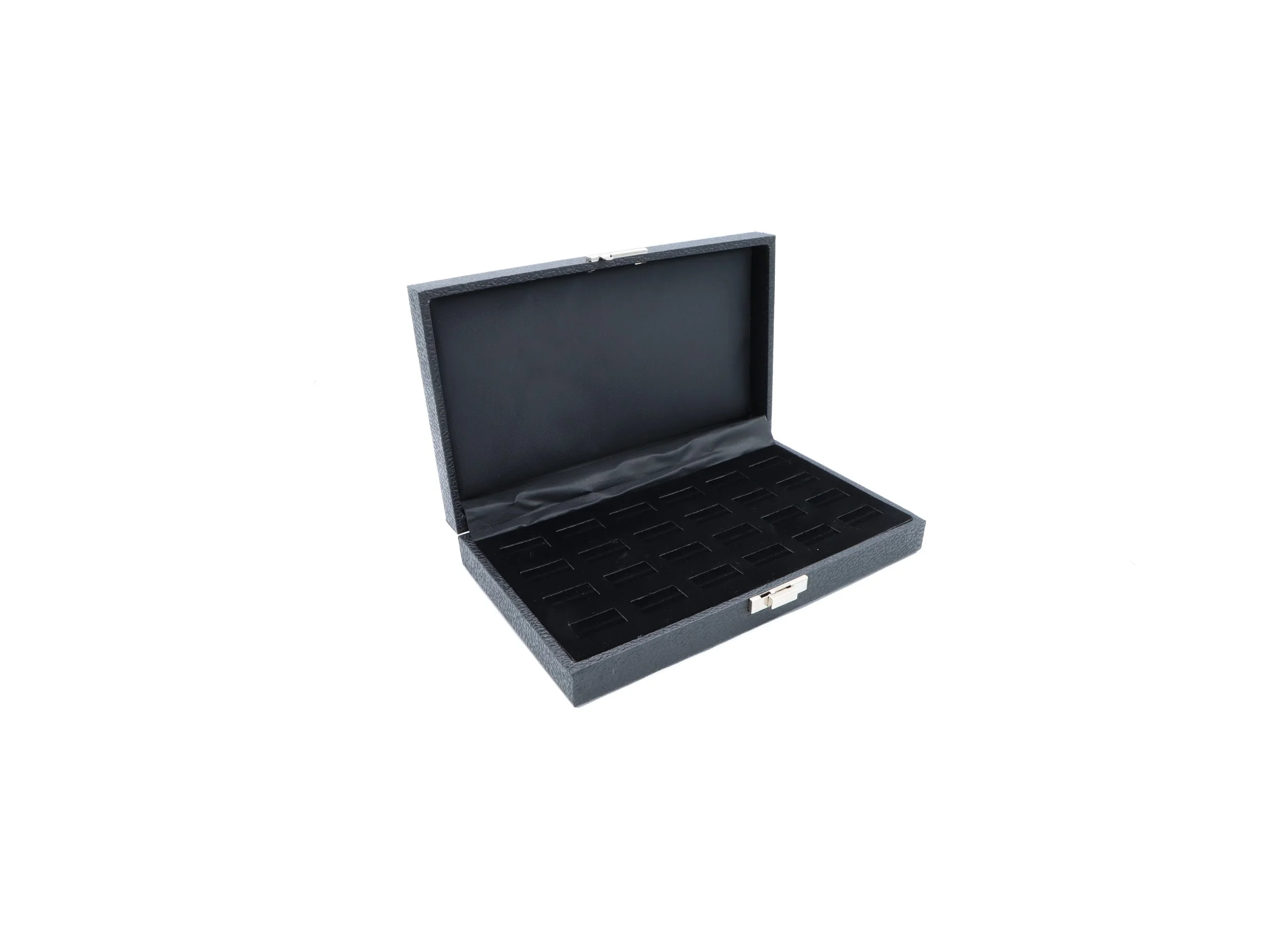 Store 2 — Jewelry Display of New York