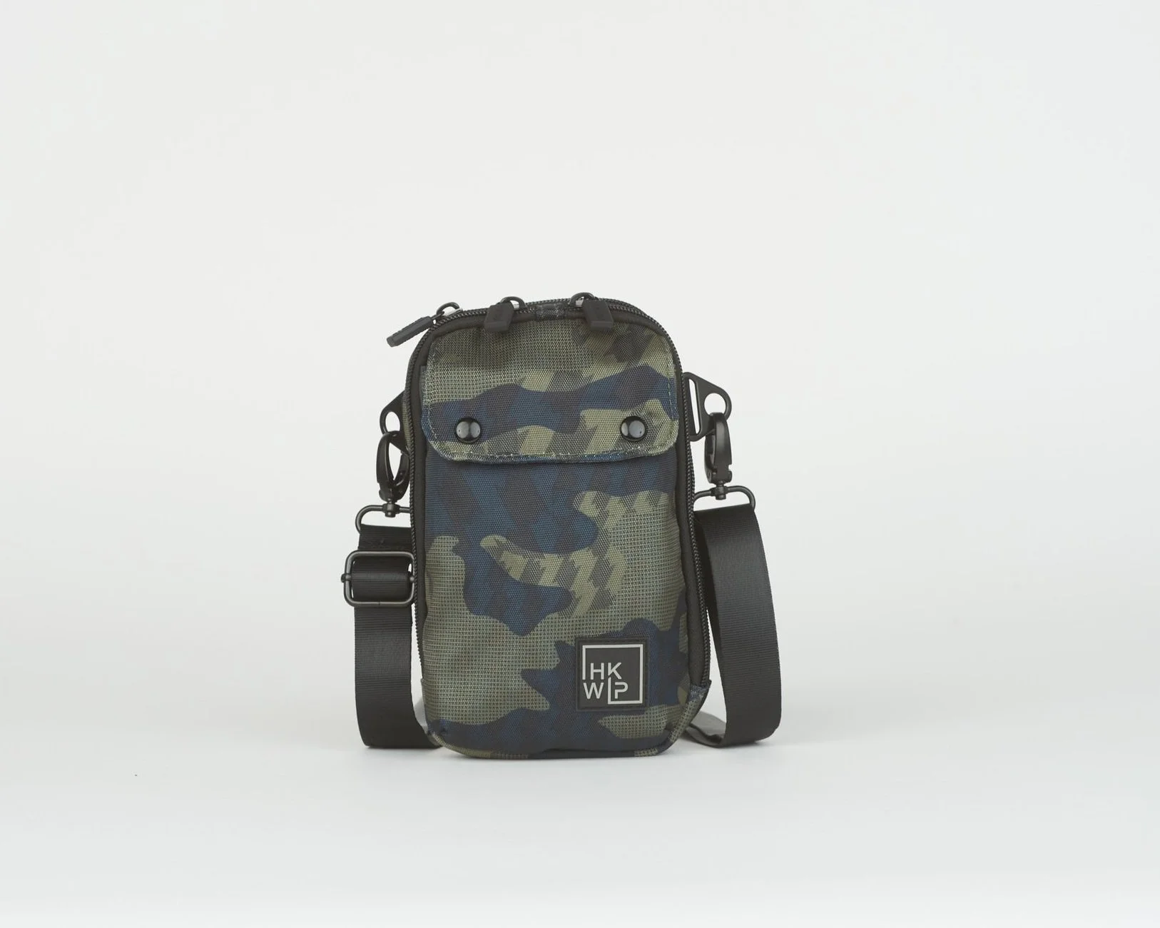 THE EVERYDAY ESSENTIALS CROSSBODY BAG OLIVE CAMO — IHKWIP