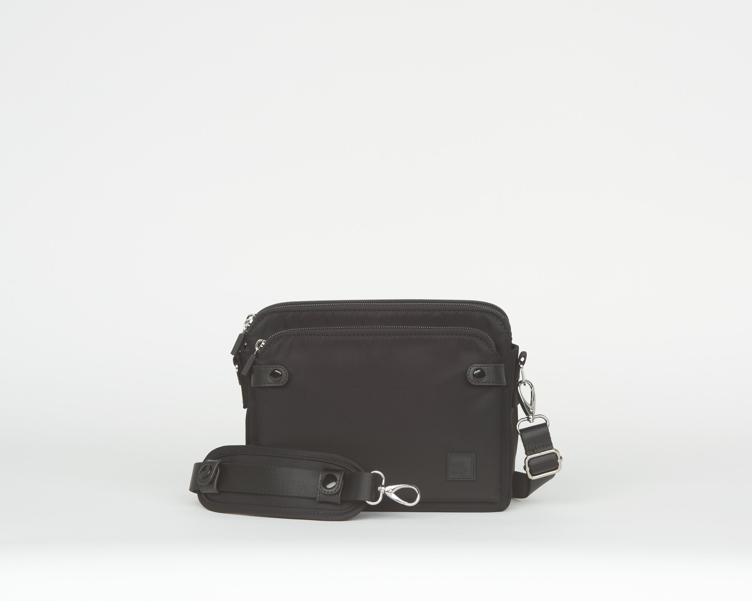 THE CHAMPION CROSSBODY WITH PADDED SHOULDER STRAP - BLACK