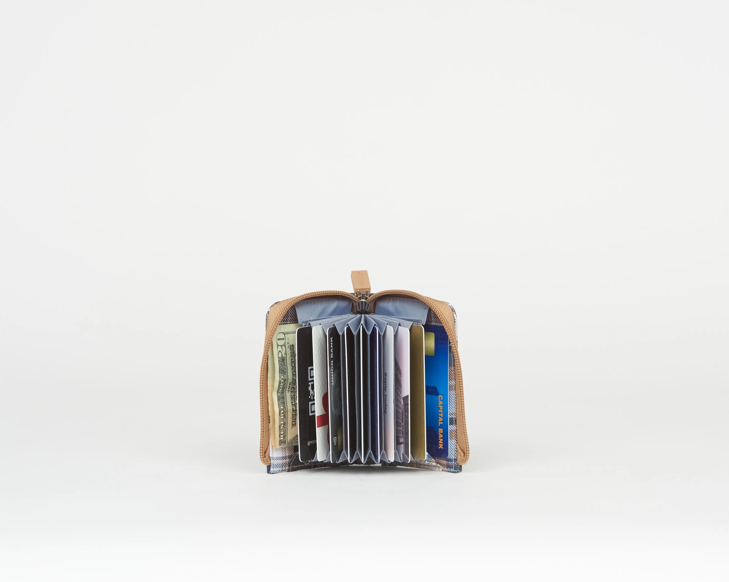 Ihkwip_317.jpg (Copy) (Copy) (Copy) (Copy)