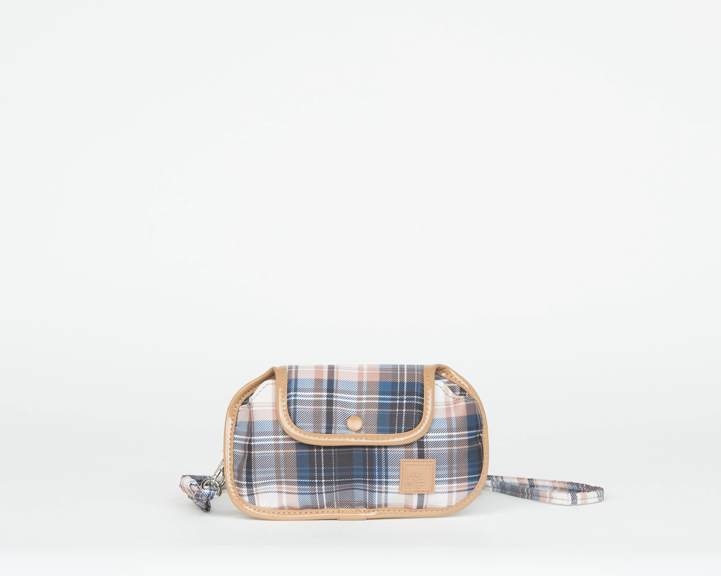 THE ALL EYES ON ME SOFT-LINED LANYARD GLASSES CASE - POSITIVELY PLAID