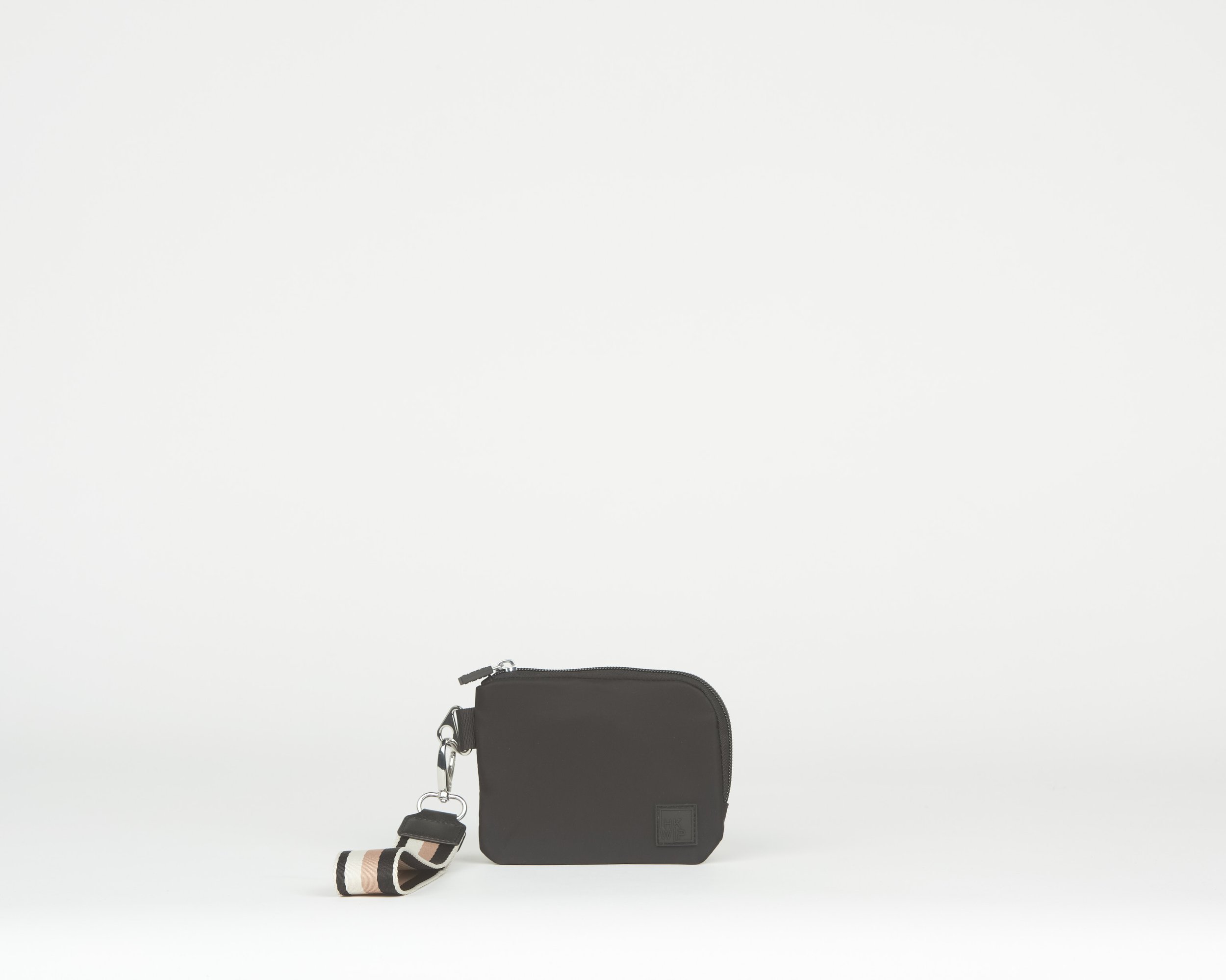 THE RFID EVERYDAY ESSENTIALS WRISTLET POUCH - BLACK