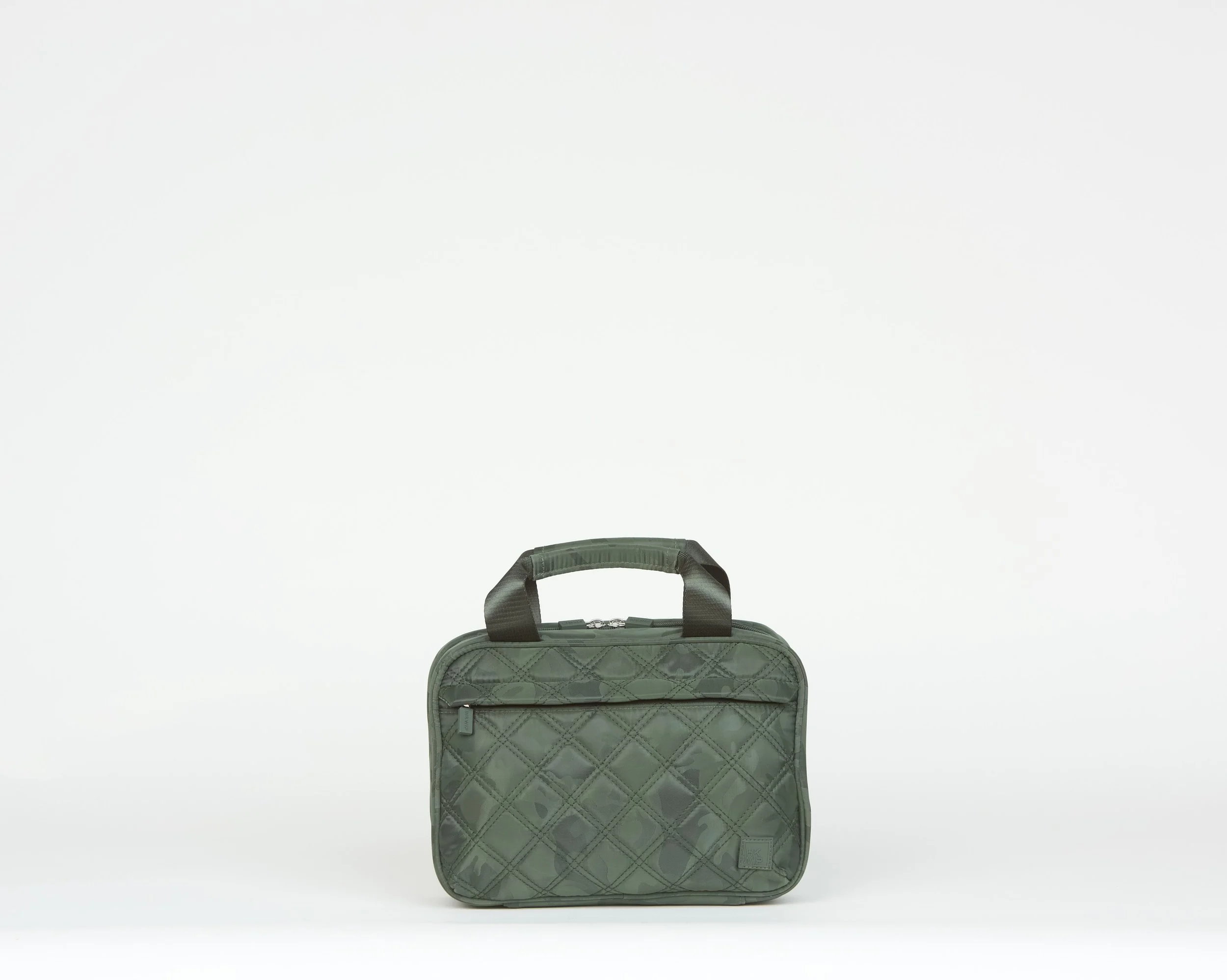 THE QUILTED CATCH IT ALL COSMETIC HANGING ORGANIZER 2.0 - OLIVE CAMO