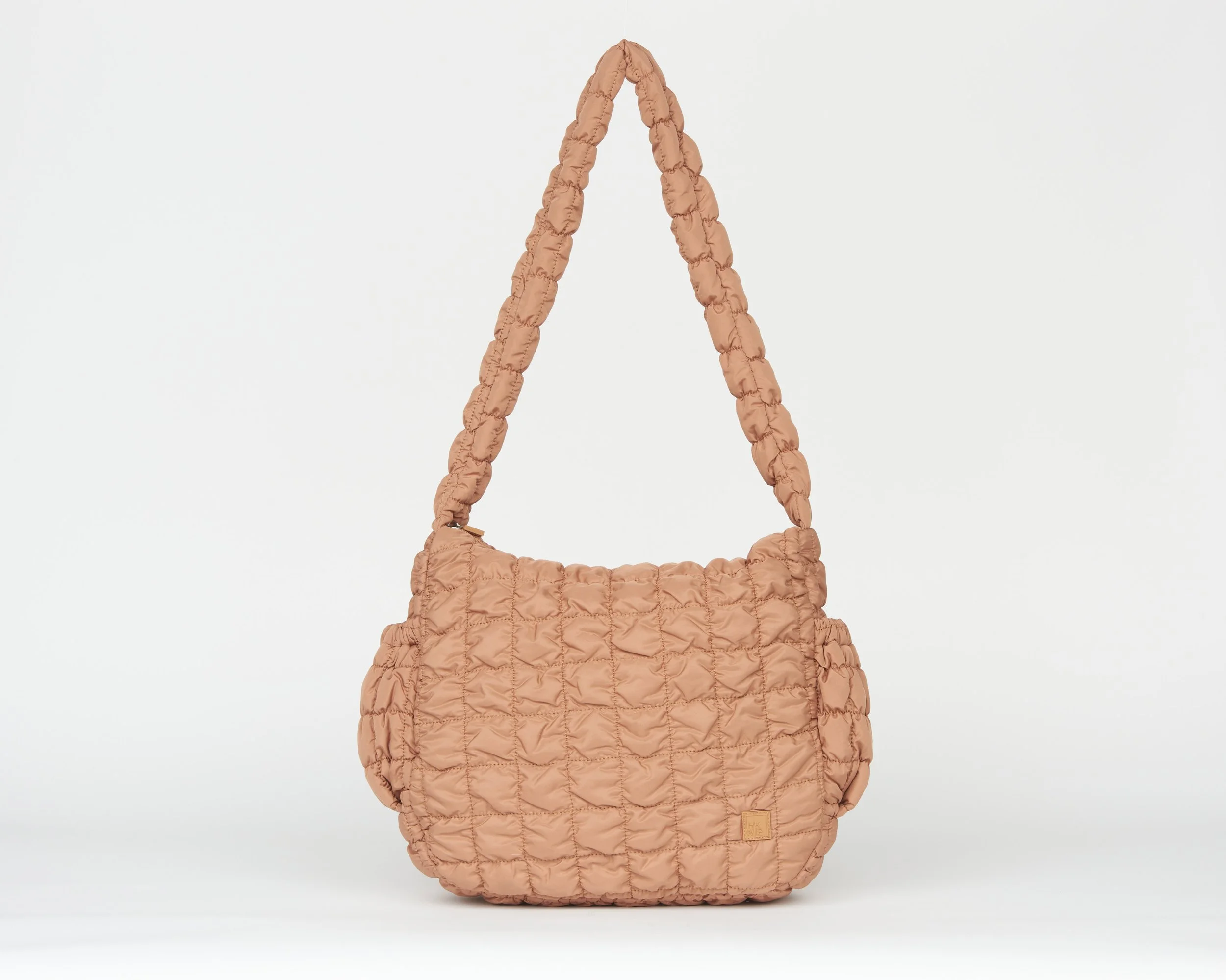 THE CLOUD QUILT CONVERTIBLE SHOPPER TOTE - MOCHA MOUSSE