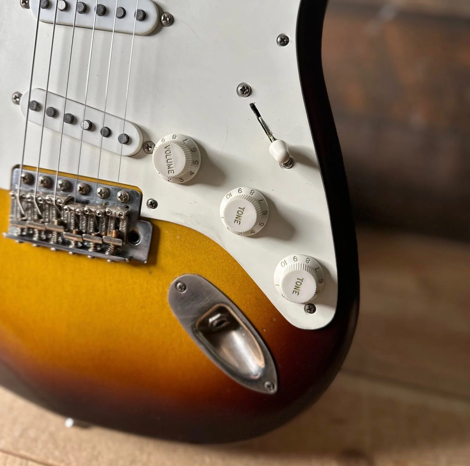 Chris Fleming Series Saticoy in Tobacco Burst By LSL Instruments. Sold by Quimper Sounds
