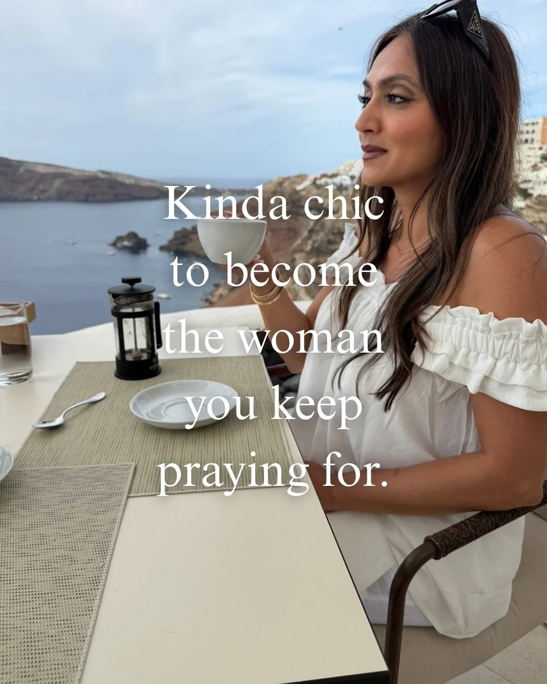 Maybe the secret isn&rsquo;t having it all figured out&hellip; maybe it&rsquo;s just realizing that becoming your favorite version of yourself is kinda chic. 🤍✨

#KindaChic #ThatGirl #SoftLife #MindsetShift #romanticizeyourlife