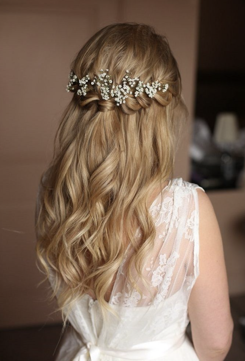 53 Best Wedding Hairstyles for 2023 Brides : Textured Up Style
