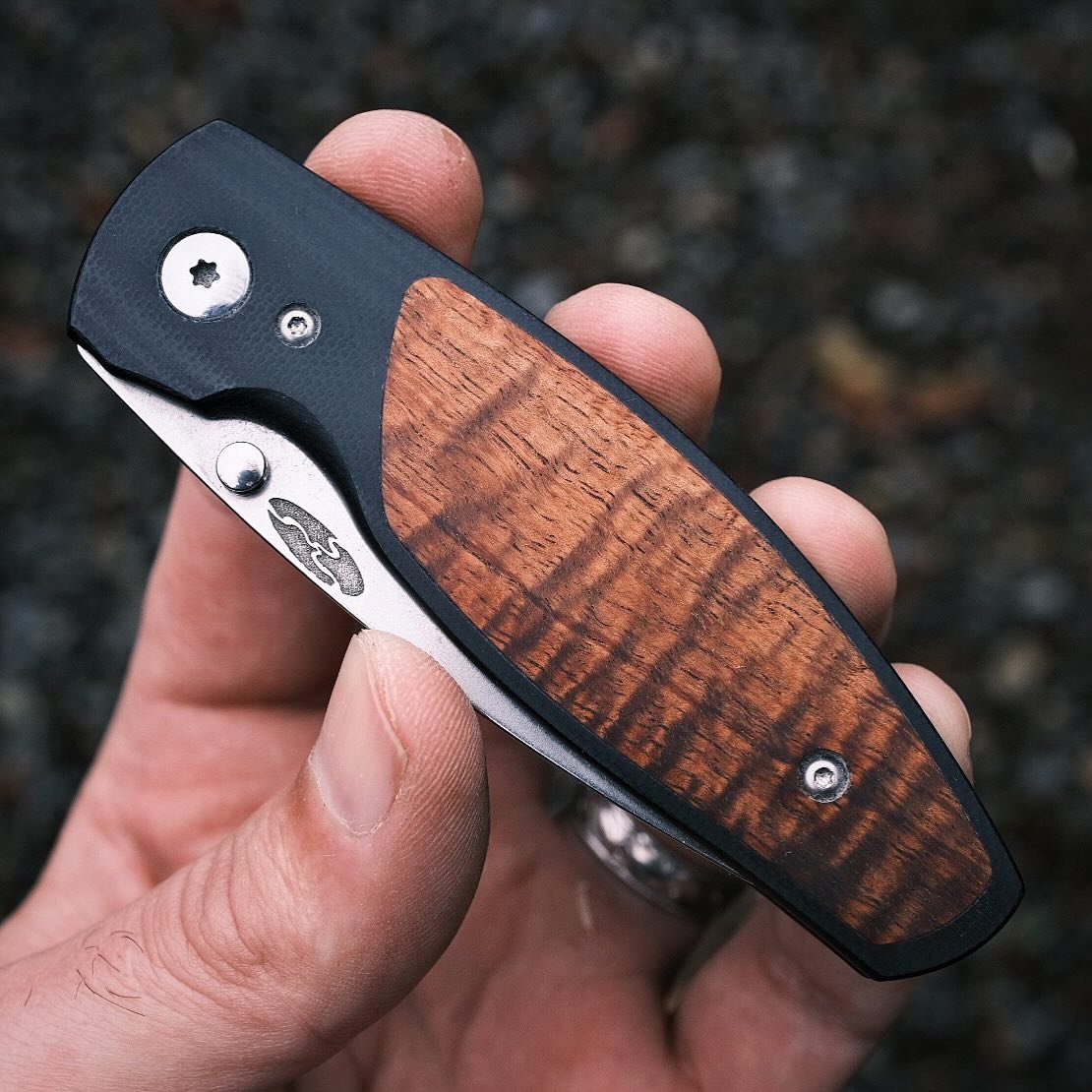 TRM Neutron 2 | Black G10 &amp; Koa