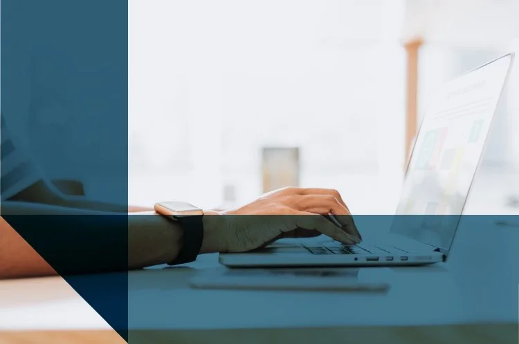 PEQUENAS E MÉDIAS COMPANHIAS PODERÃO PUBLICAR SEUS BALANÇOS NA INTERNET