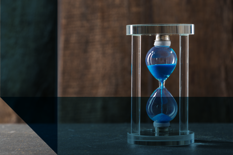 COMO FICA O CONTRATO DE TRABALHO DO EMPREGADO APOSENTADO POR INVALIDEZ?