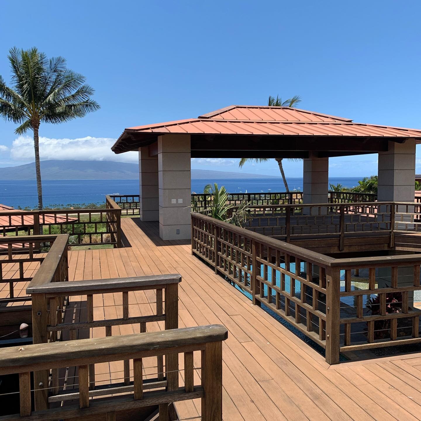 Observation deck at 55 N. Lauhoe Place. Enjoy tri-island views, boats heading in and out of the Lahaina Harbor, whales in season and the Milky Way after dark. 
.
.
.
.
Copy and paste or click the link in my bio for more information.
.
.
.
.
https://m