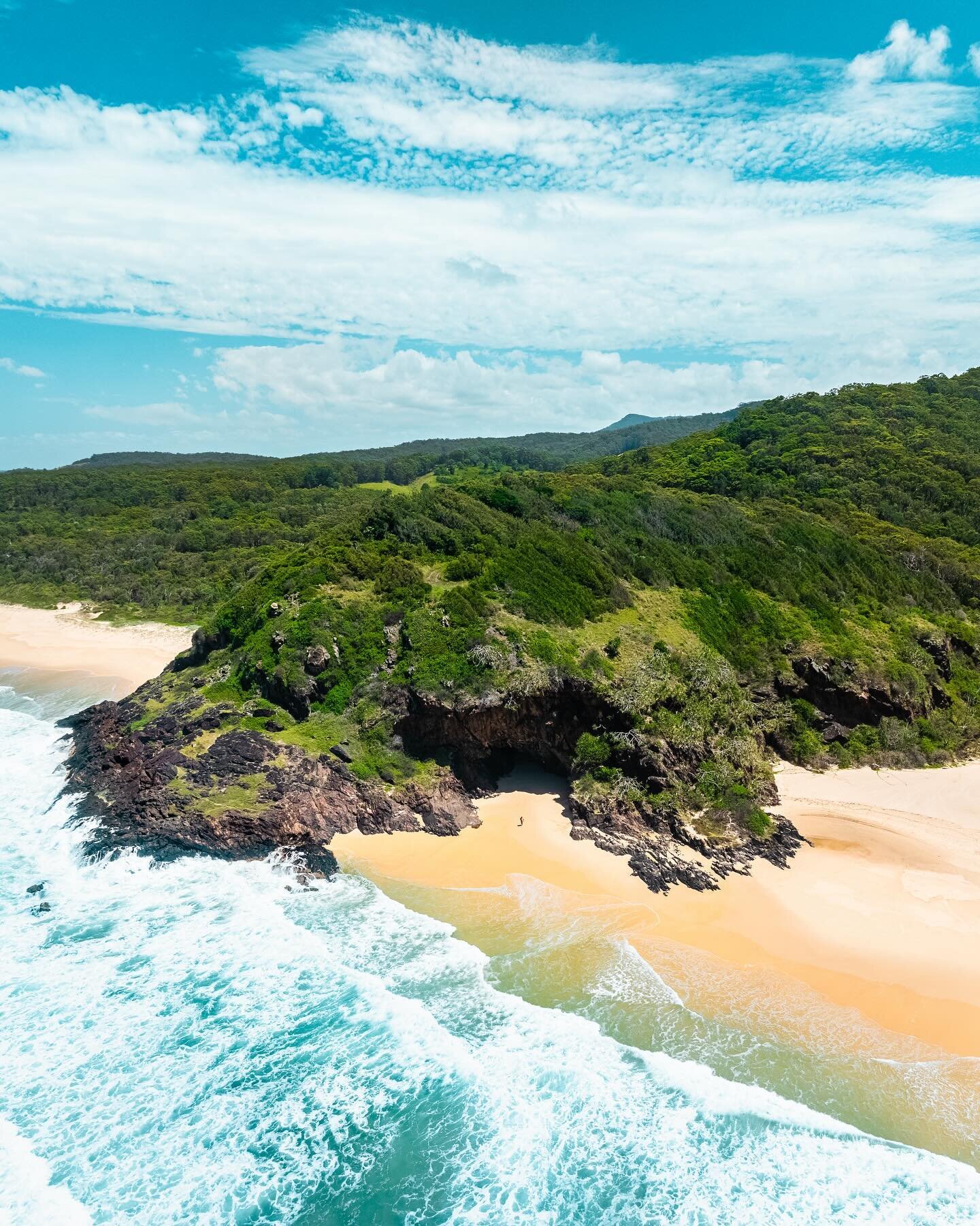 Secret secluded spots&hellip;
.
.
.
.
.
#discoverearth #earthoutdoors #beach #earthfocus #paradise #earth_shotz #visitnsw #newsouthwales #australia #seeaustralia #australiagram #depthsofearth #moodnation #earthpix #ig_color #fromwhereidrone #lonelypl