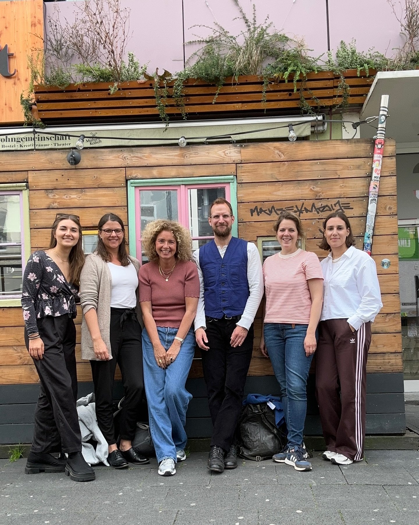 Drei Tage voller Austausch, Reflexion und mutiger Gedanken liegen hinter uns. 🌿✨
Unsere Strategieklausur war mehr als nur ein Blick auf Zahlen und Ziele &ndash; sie war ein Innehalten, ein gemeinsames Nachdenken dar&uuml;ber, wof&uuml;r wir stehen, 