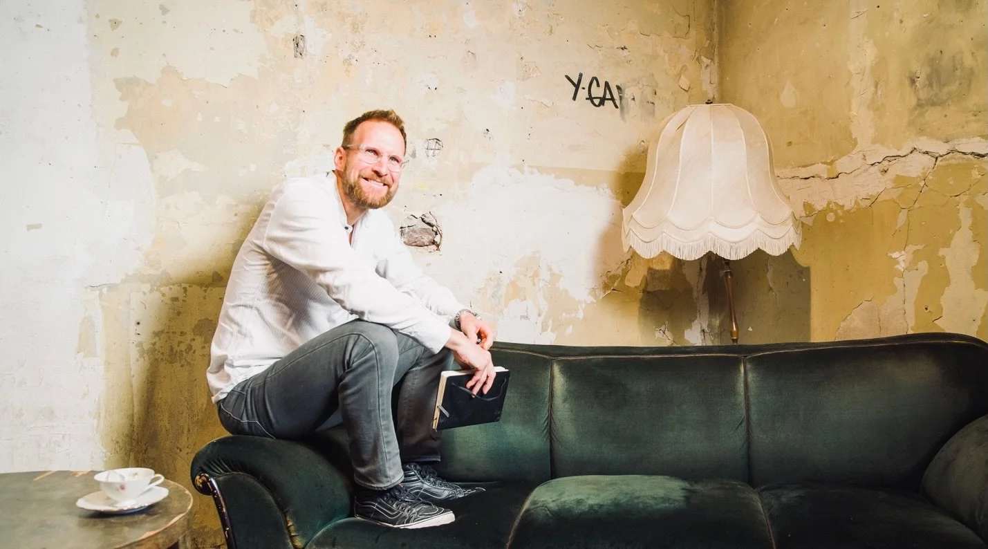 Organisation ist mehr als die Gestaltung von Strukturen und Zust&auml;ndigkeiten. Sie bildet den Rahmen, in dem Verantwortung gekl&auml;rt, Zusammenarbeit erm&ouml;glicht und Leistungsf&auml;higkeit nachhaltig gesichert wird.

Bei uns verantwortet Ch