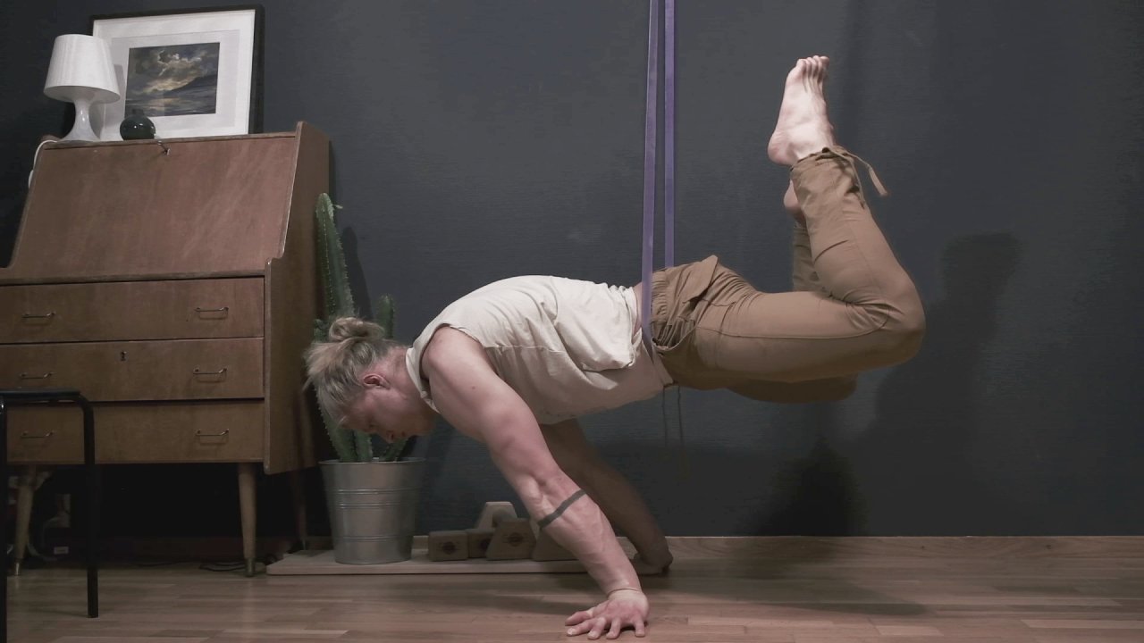 Planche training with resistance bands (Copy)