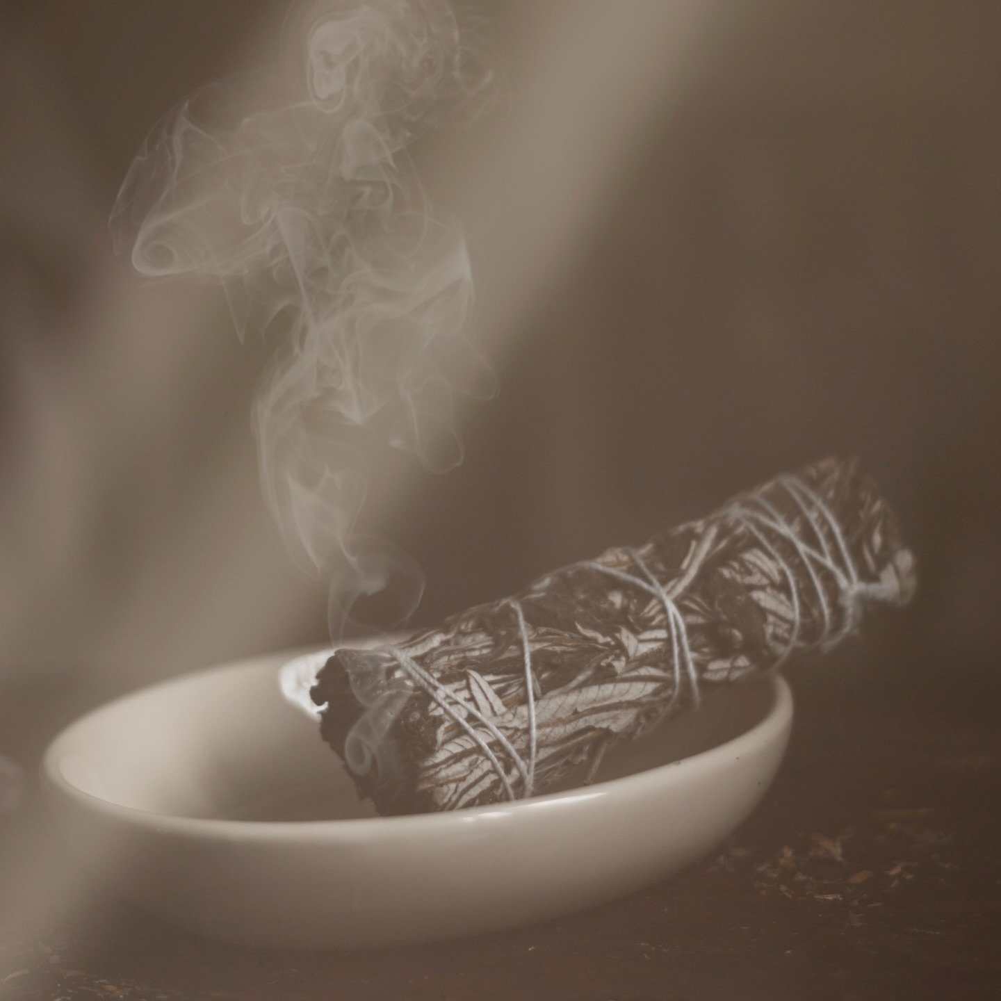 october energy

This month is a reminder to let go of anything that doesn&rsquo;t feel like a full-body yes. 

Trust your instincts and ignore the &lsquo;shoulds. 

Instead, ground yourself in small, daily habits that nourish your gut-like a warm dri