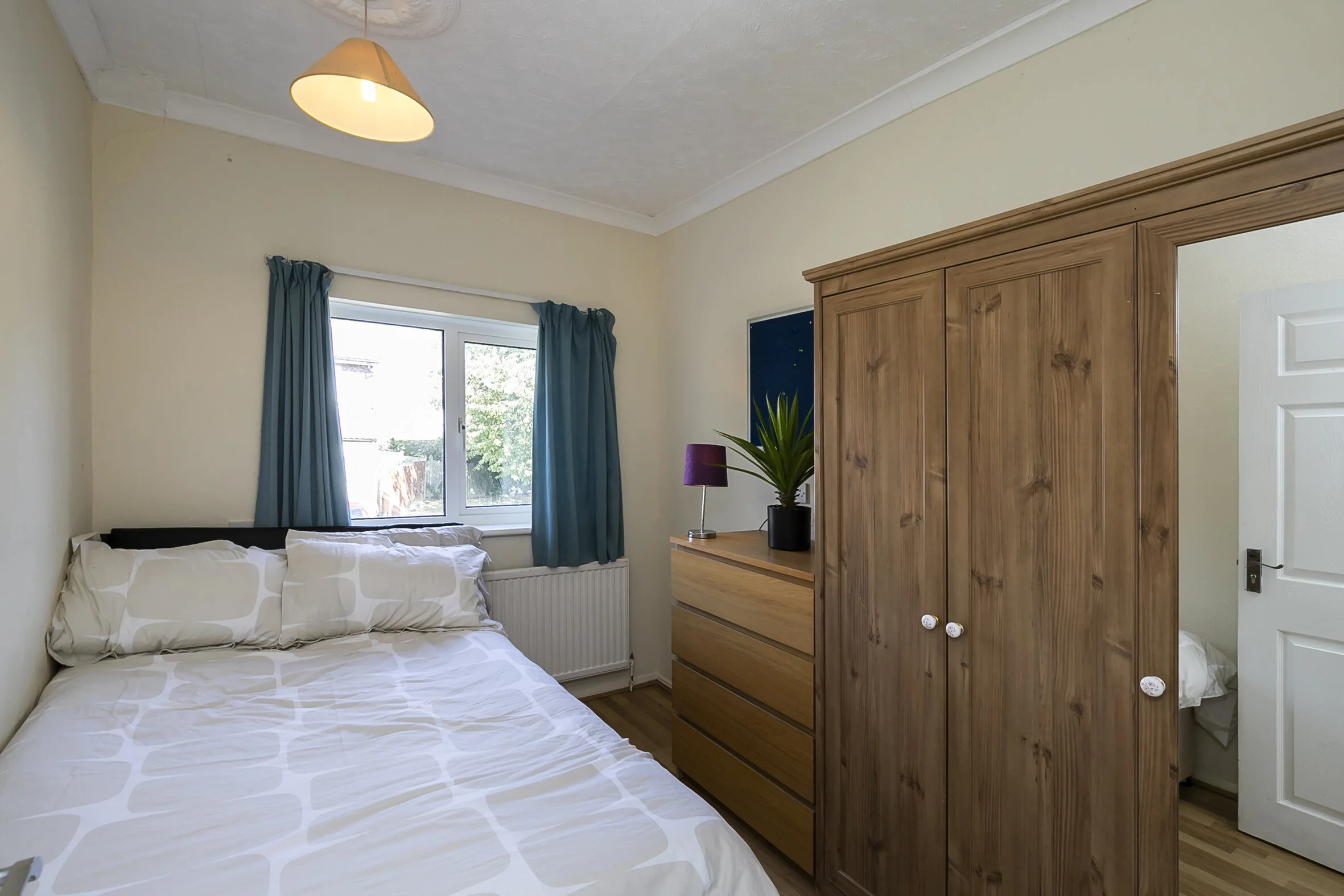 Cherston House, 3 bed student house for rent in Loughton Brenland