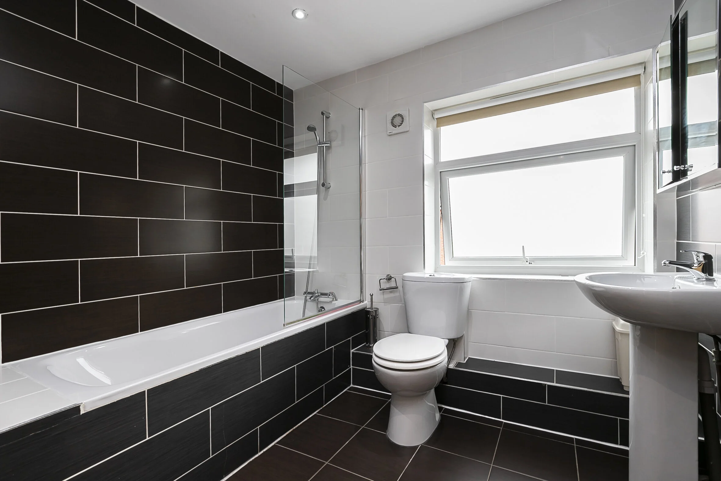 1st floor Bathroom .jpg