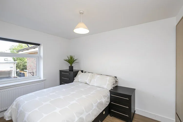 Lawton-4_room-1 (3).webp