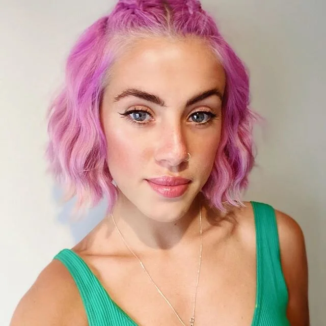 Bamby takeover from @livpixie_ 🌟Hey beauties! My name is Liv, I am a life coach, mindfulness and meditation teacher. Through my teenage years and early twenties I struggled hugely with my mental health and feeling very lost with what I wanted to do 
