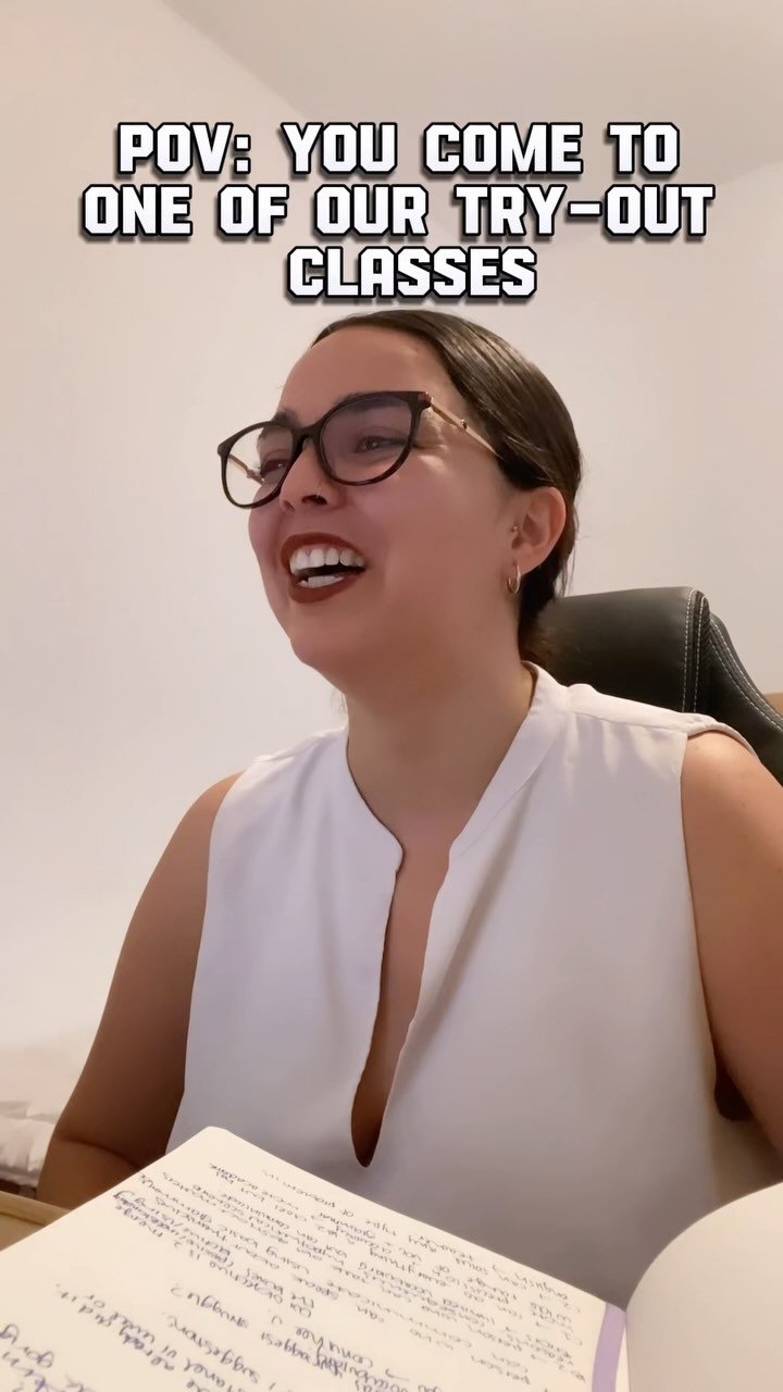 ¿Que pasa si pruebas una clase con The Whale Room?
🤩PASO 1 - nos conocemos y observamos tu manera de aprender, tus miedos, tus fortalezas y tus debilidades con el inglés.
📈PASO 2 - evaluamos tu nivel y buscamos la manera má