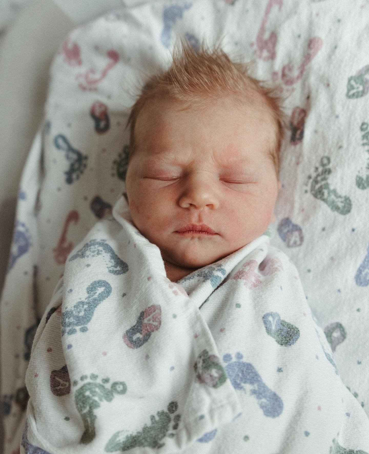 Grey would like to introduce you to his new baby SISTER 💗⁠
⁠
Sloane Billie Grubbs was born on 10/10 at 1pm and is the perfect addition to our family. ⁠
⁠
Her middle name is in honor of both of our late grandfathers named William, one of which she sh
