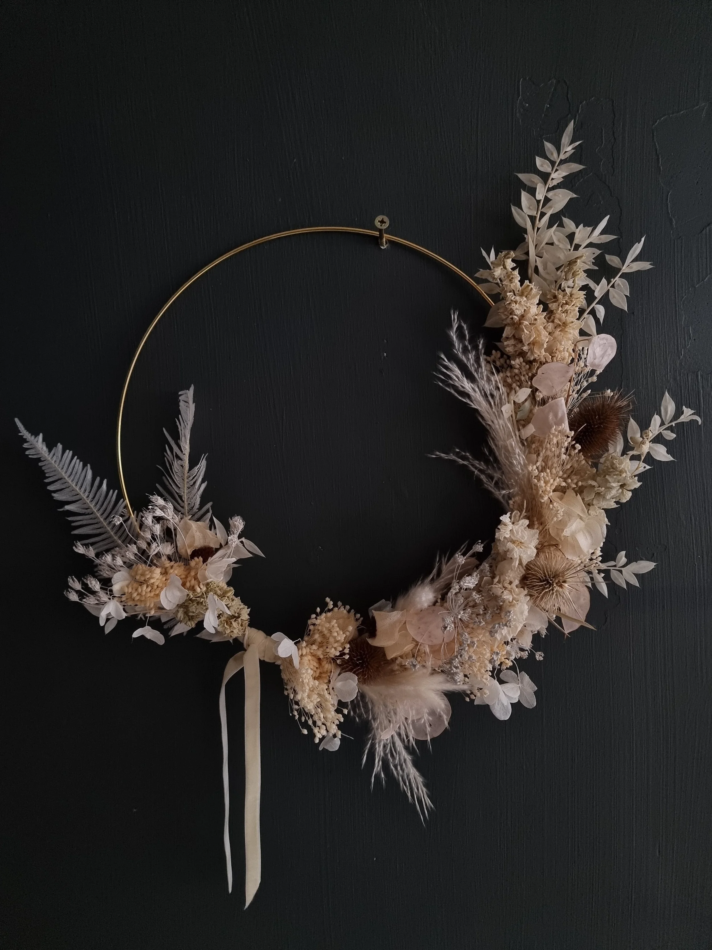 ALCHEMY Dried flower & Wreath delivery Falkirk & Stirling