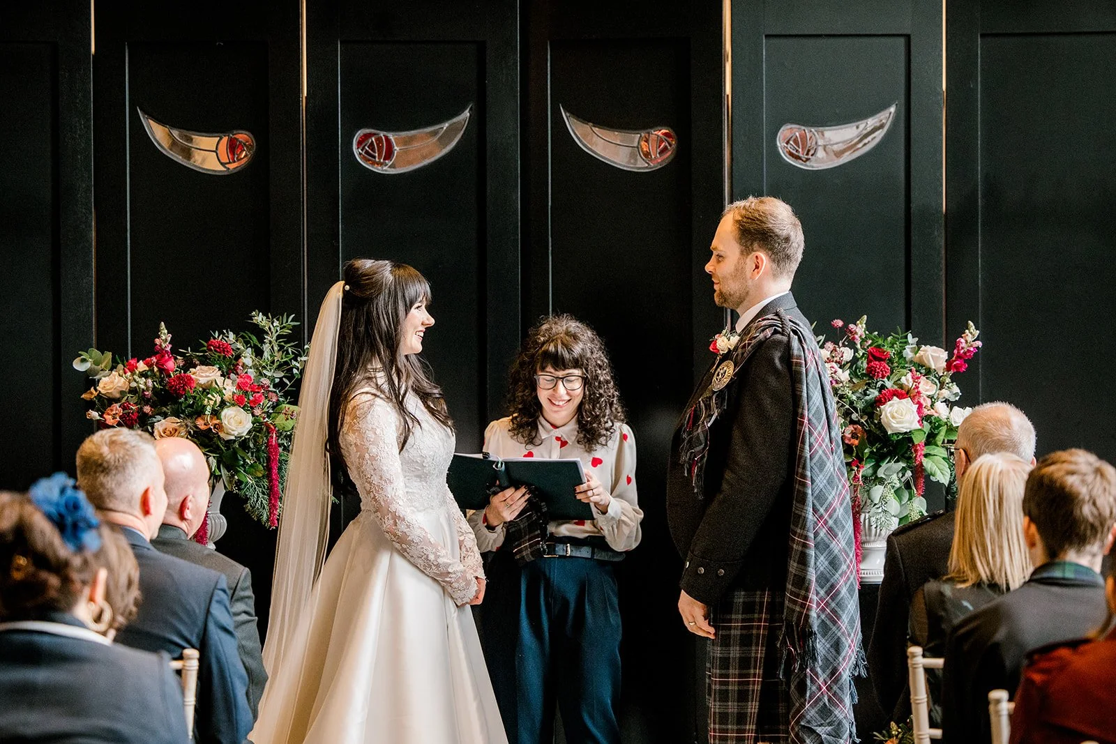 Autumn Glasgow wedding House for an art lover 00037_websize.jpg