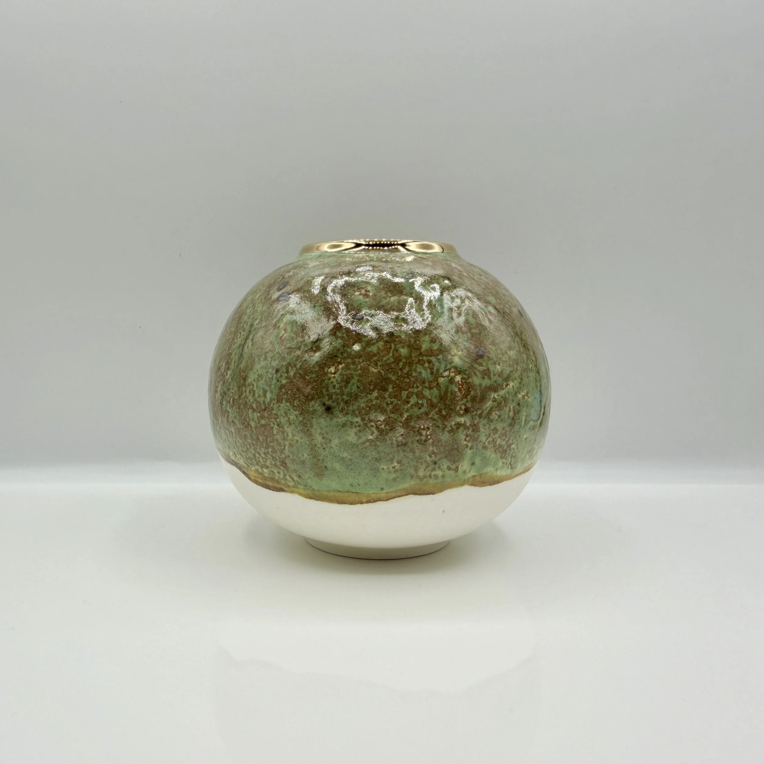 Green and oxide reaction Sea Globe (Gold)