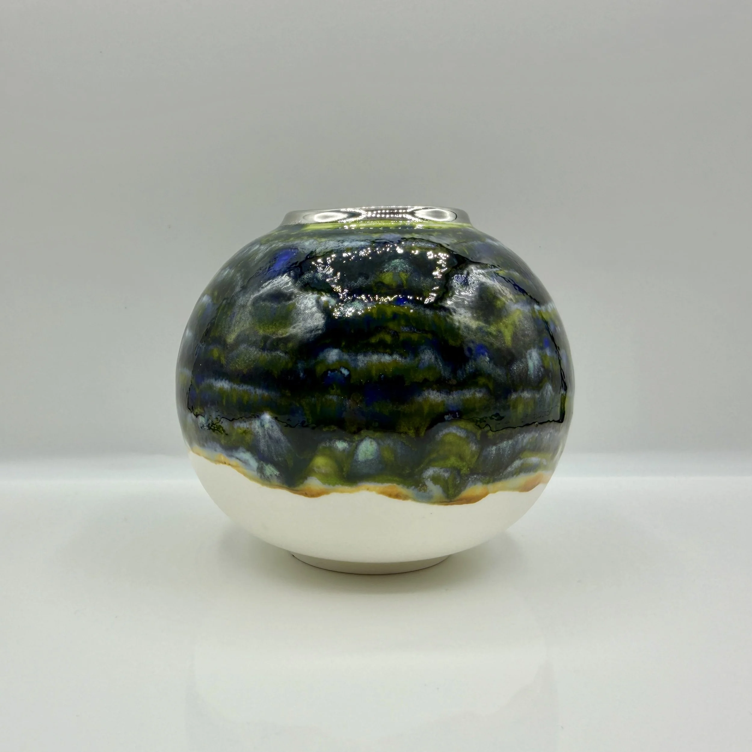 Verdant green and cobalt Sea Globe (Platinum)