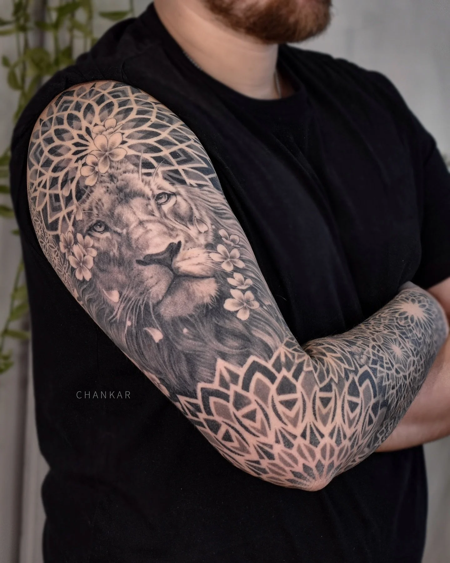 Merci &agrave; mon client L&eacute;o pour toute sa patience et de m&rsquo;avoir offert une belle libert&eacute; d&rsquo;expression sur ce projet ✨

Des heures de travail et beaucoup de plaisir &agrave; revoir cette manche enti&egrave;rement cicatris&