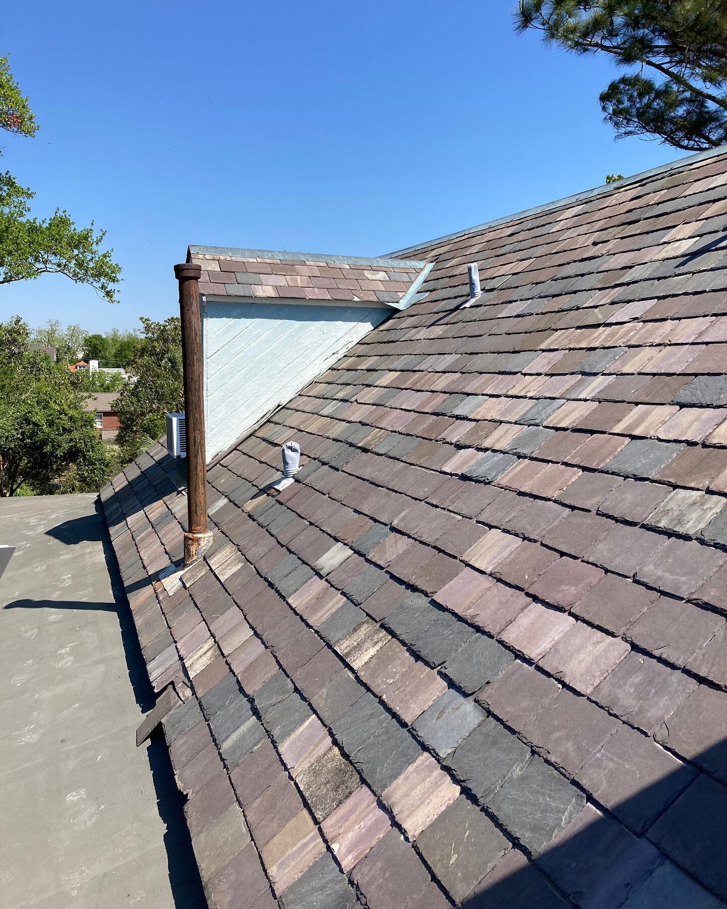 You never know when a site visit will include wriggling out of a window to get out to the roof! Exciting to see some non-structural demolition get underway at this downtown project! #charlestonarchitecture #fennoreno #renovation