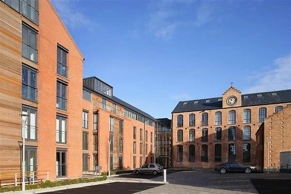 outside4.jpg