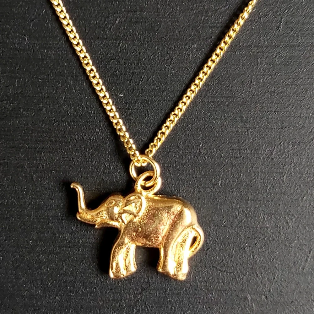 GMXLin Stainless Steel Lucky Elephant Pendant Necklace For Men & Women - 316L Steel, 23.6 Inch Chain, Gift Ready