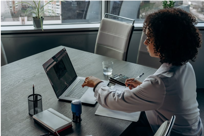 CFO Accounting Bookkeeping Beauty.png