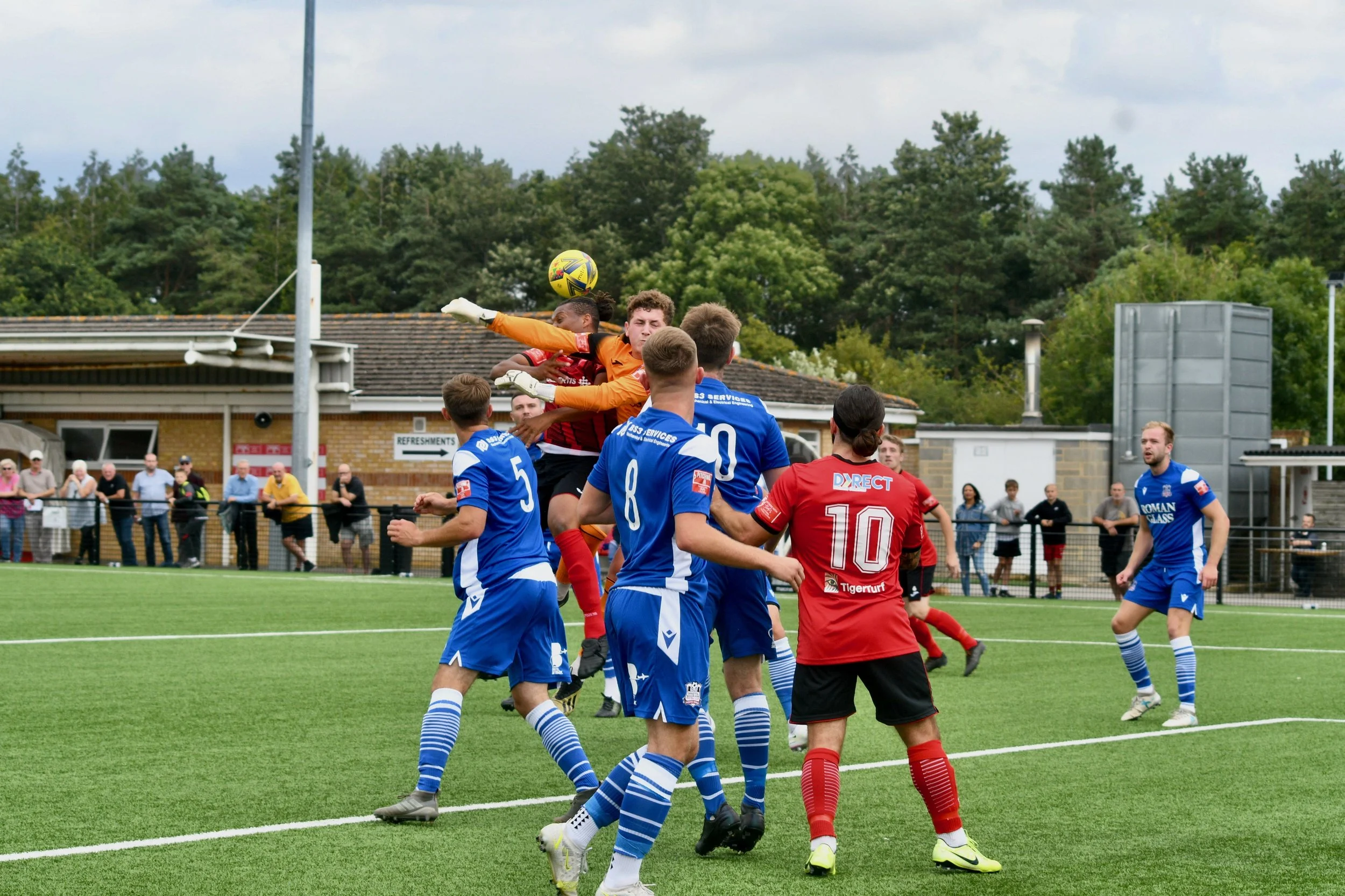 Circencester Town 3 v 2 Bristol Manor Farm  - 14.08.2021 - Southern League D1 South - Att: 136