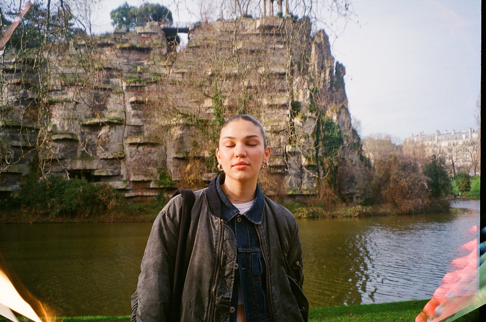  Alina in Parc Buttes Chaumont 