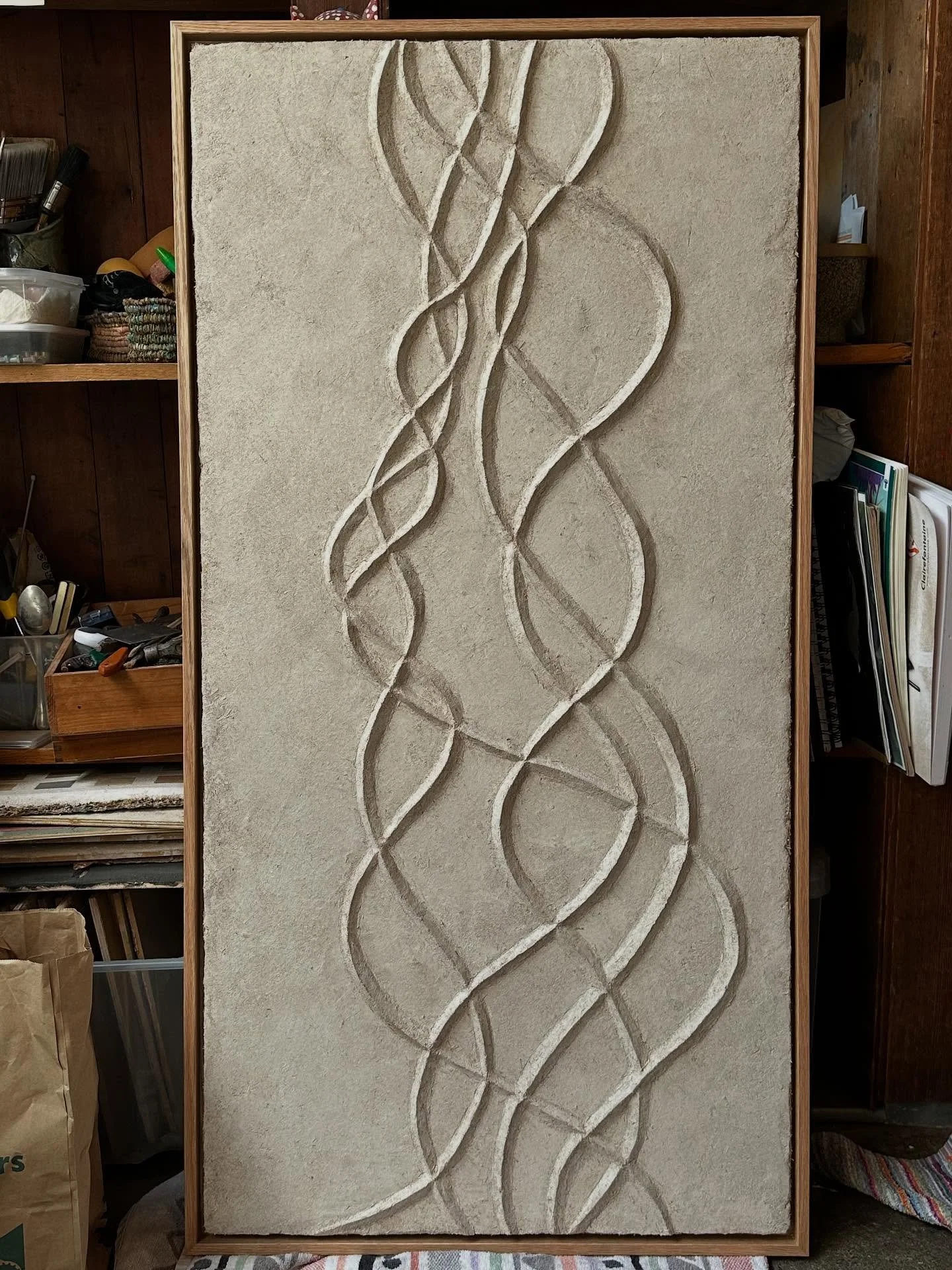 Flow state - when one things leads to another and another and another&hellip;..

#clayplaster #earth #water #waves #shoreline #drawingwithclay #flow #sand #makingwithplace