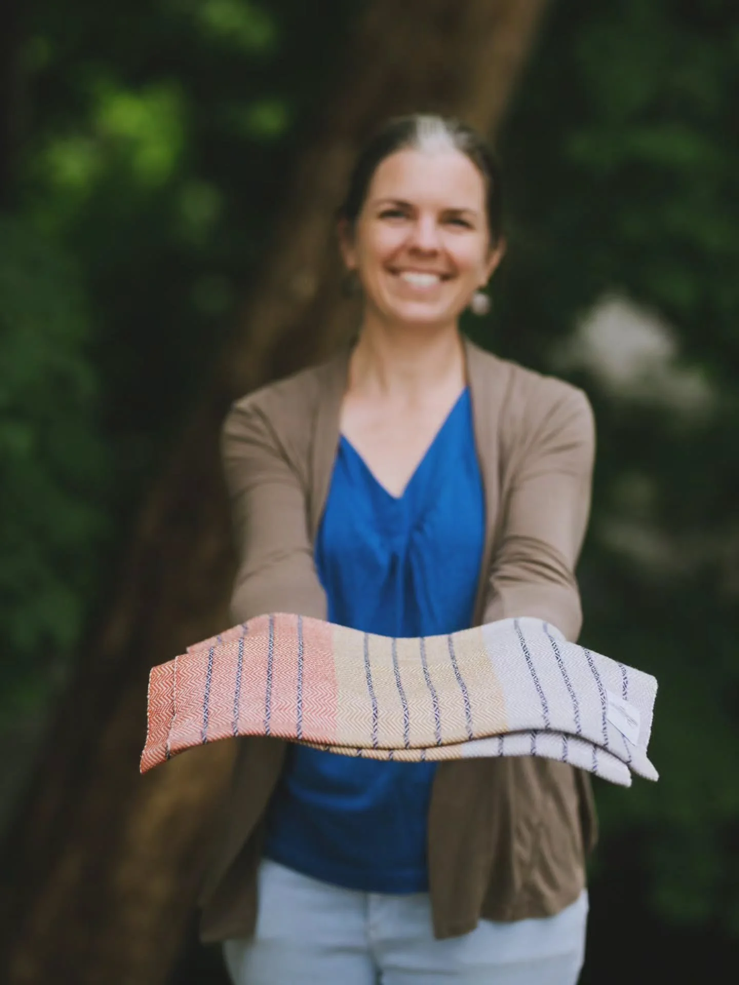 Hi 👋

I'm Hilary, the face behind The Cultivated Thread. 

In 2007, I moved to rural Maine to apprentice on a horsepowered farm during the pulp harvest season with the wonderful folks @horsepowerf. Days are short in Maine in January, and I took up w