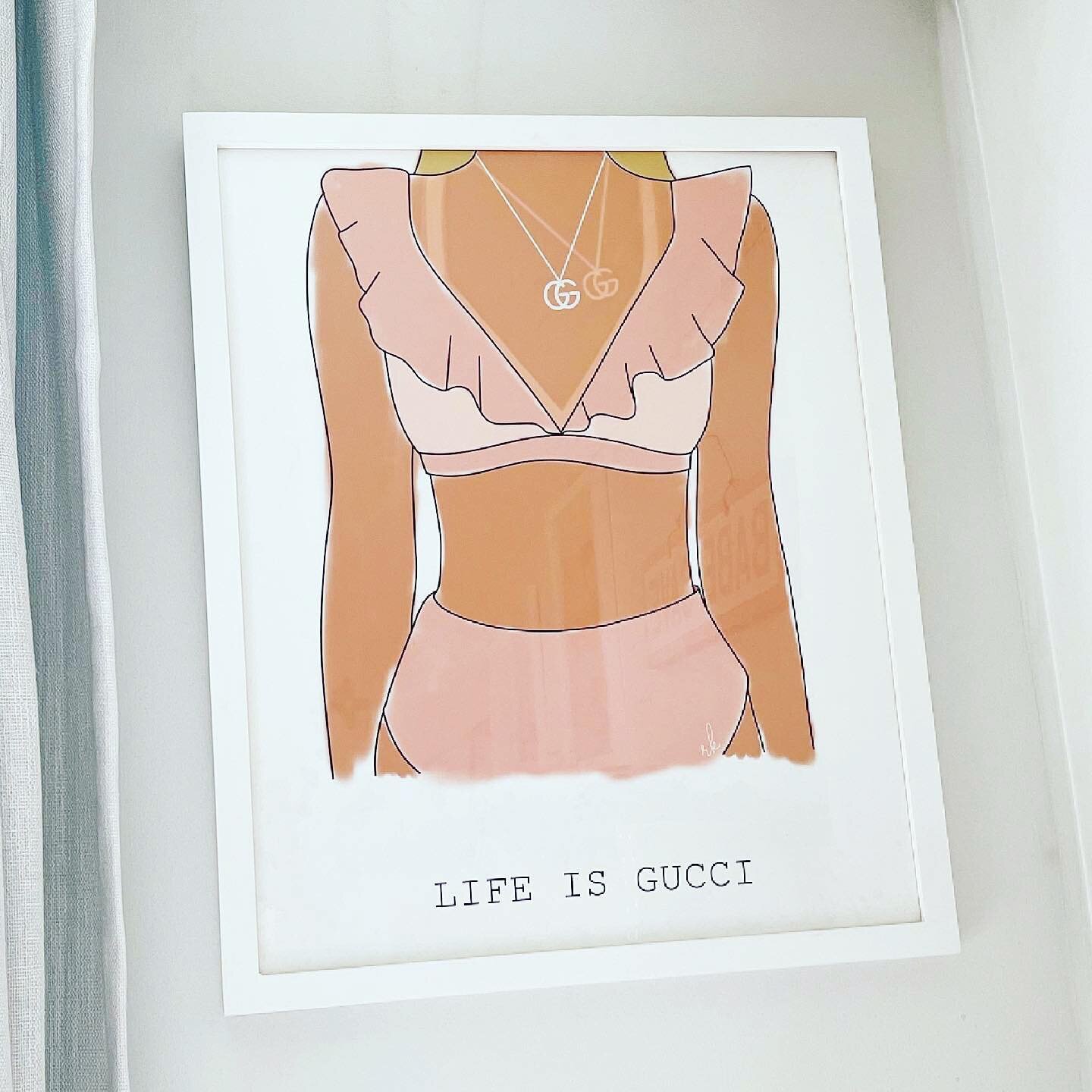 Shop my bestseller &ldquo;Gucci Tanlines&rdquo;! The perfect addition to your home
.
.

#dormdecor #dormdecorations #apartmentdecor #apartmentdecorating #interiordecorating