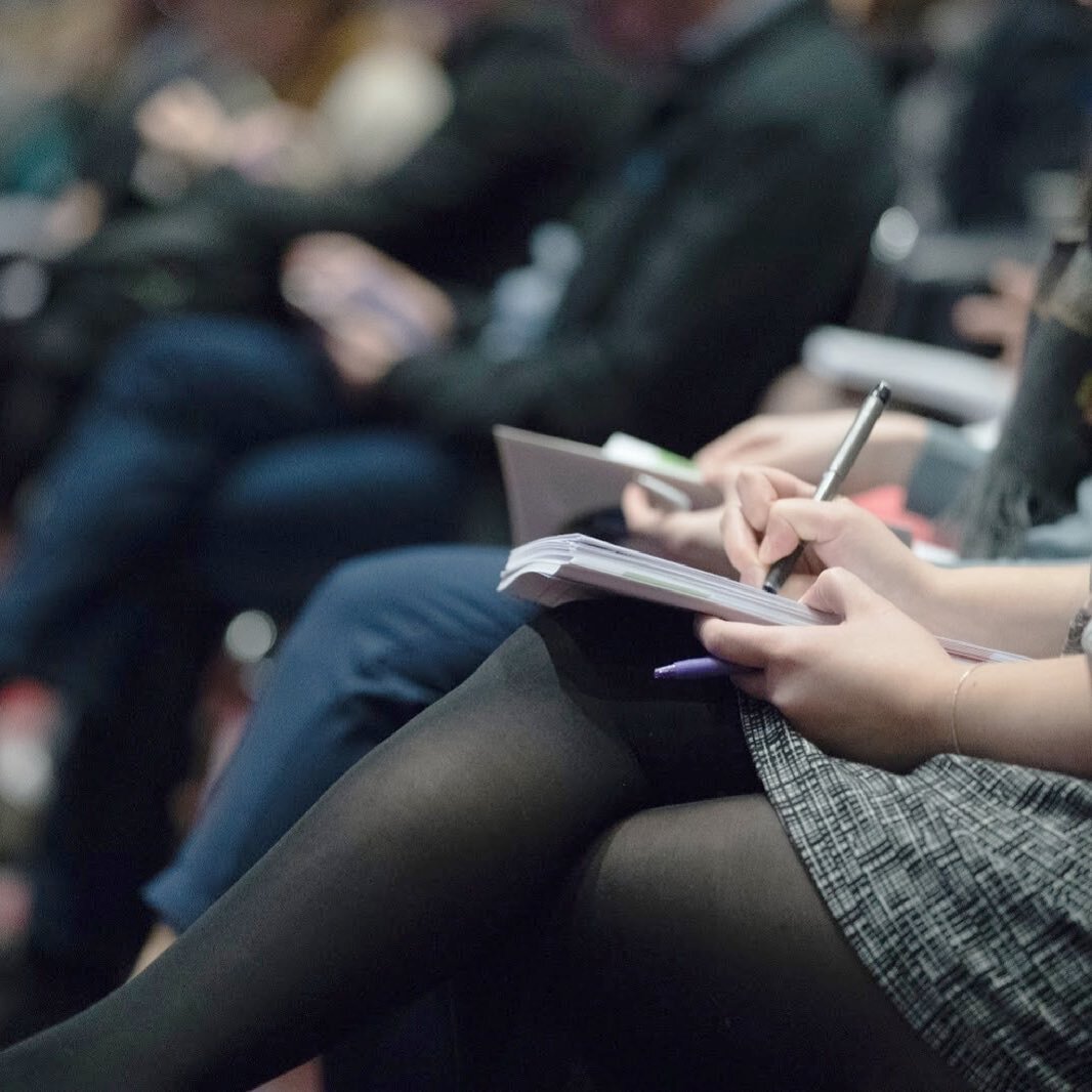 El trabajo del traductor es emocionante y din&aacute;mico, &iexcl;pero tambi&eacute;n puede ser un poco estresante!

Recuerda priorizar tus tareas y darte tiempo para ti. El descanso es sumamente necesario para hacer un mejor trabajo.

La clave est&a