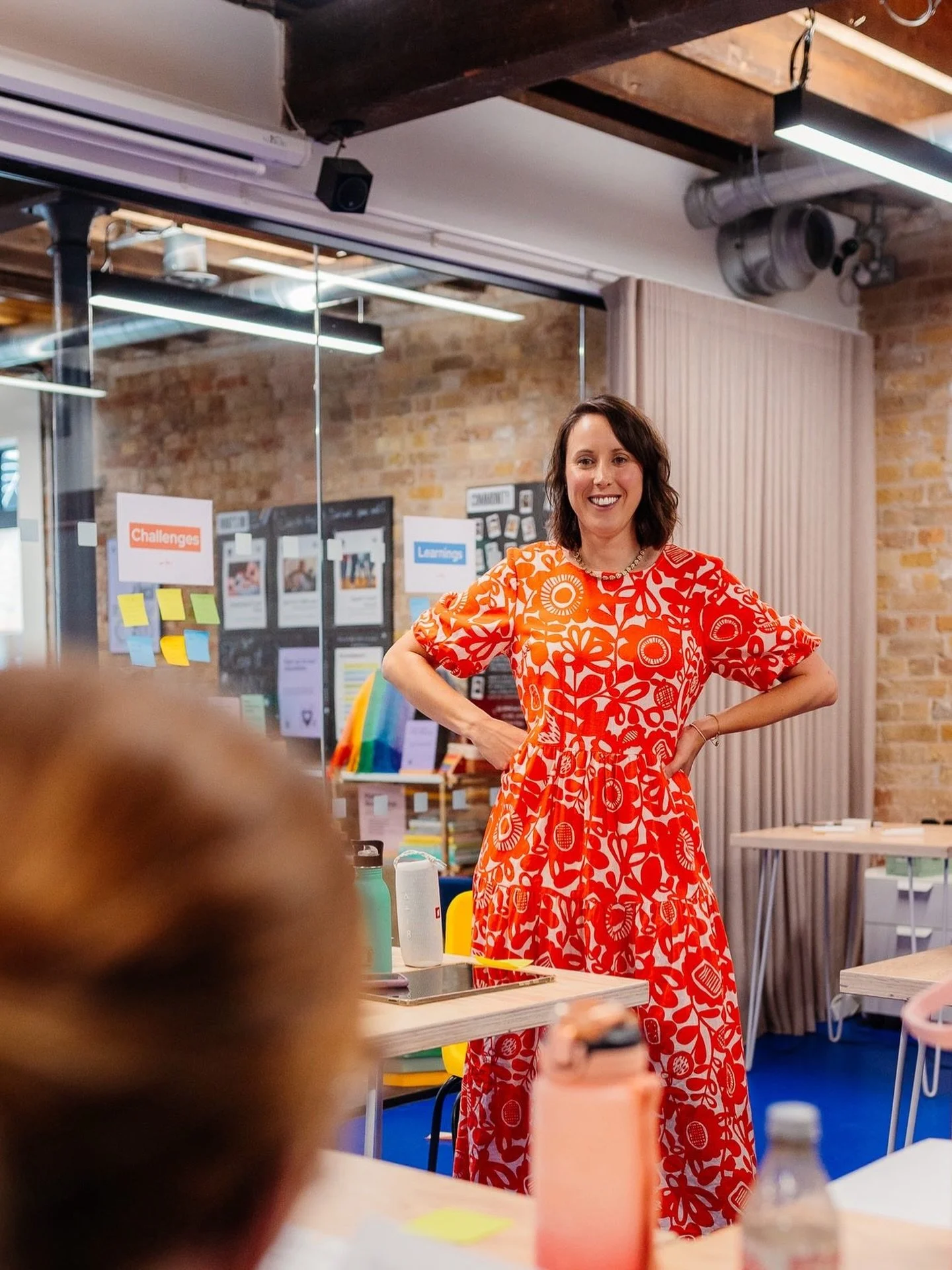 If you&rsquo;ve been waiting for a sign to get clarity before 2025 ends&hellip; This is it 🧡

Most business owners hit this time of year feeling stretched between Xmas planning chaos, Xmas school events (nativity here we come), Black Friday crazines