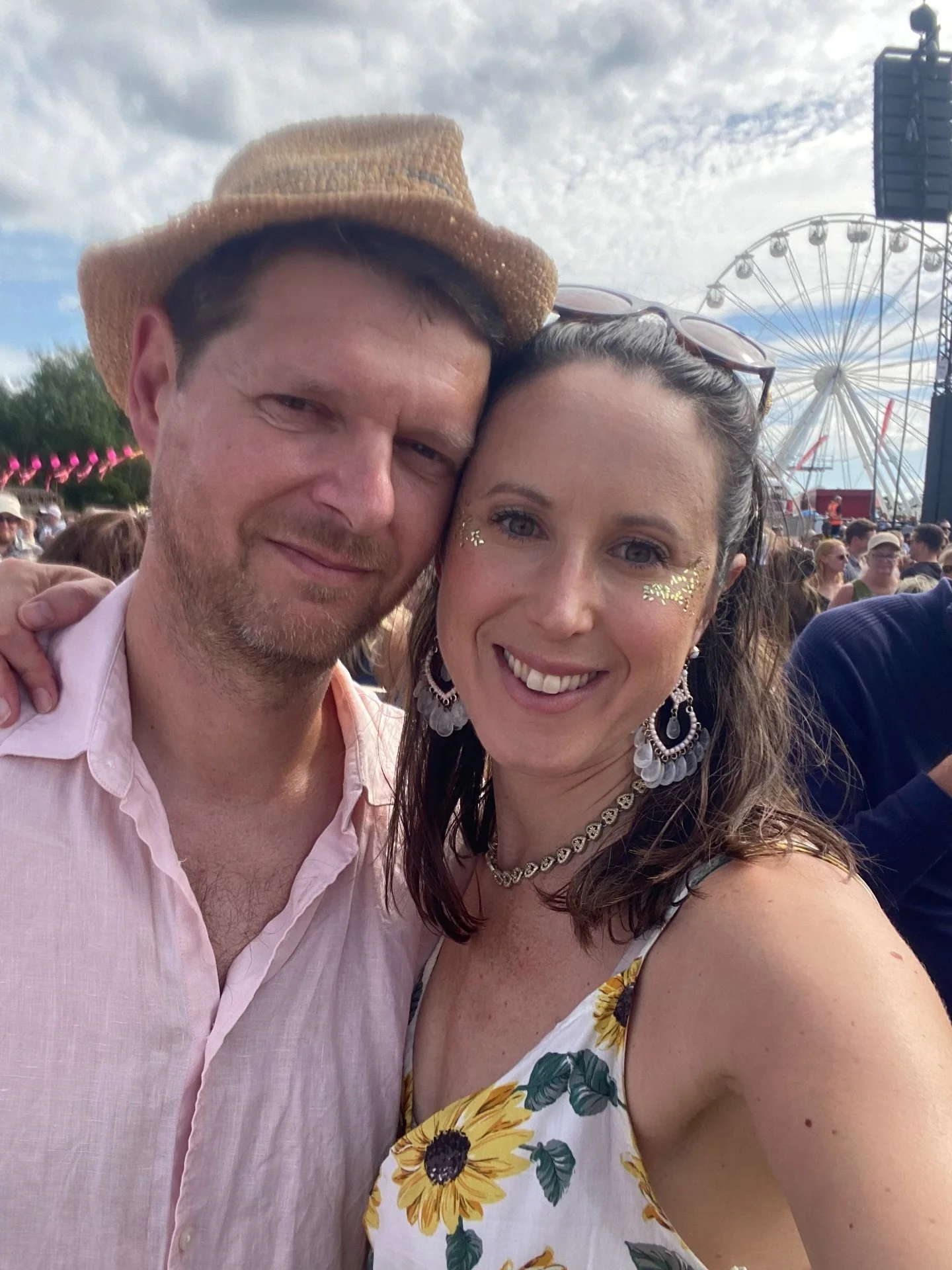 2025 wrap part 2🧡

1. Radio 2 in the park Chelmsford - so much fun although gutted I missed the Stereophonics. Jessie J was incredible! 🩷
2. Campervan holidays with my loves - nature and beauty everywhere 🌳 
3. Going to see Texas with my Ben - it 
