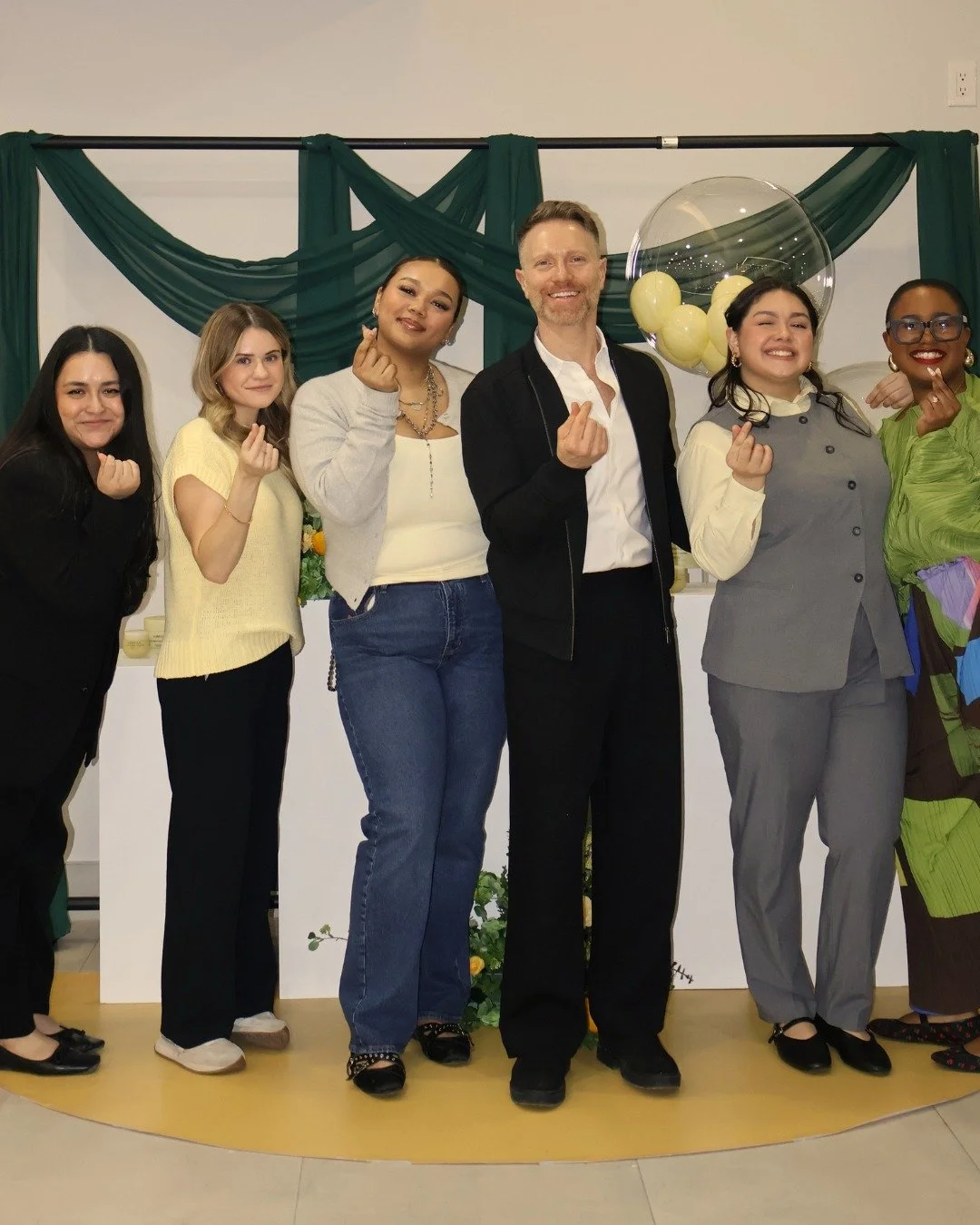 Get into that Yuja glow tho 💛✨🍋 

This week @blendprcom we celebrated @hanyul_ca's NEW Yuja Mask to Foam Cleanser with their first-ever launch event in collaboration with @play.ground____ cafe and it was a full-on sensory moment. 

From diving into