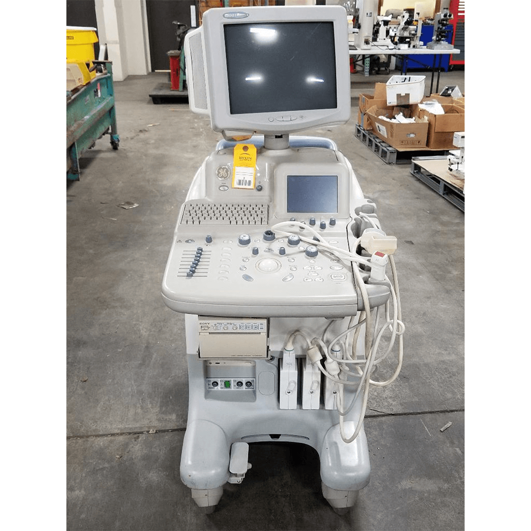 Lot 2 - GE ultrasound machine. Model Logiq 5 Expert..png