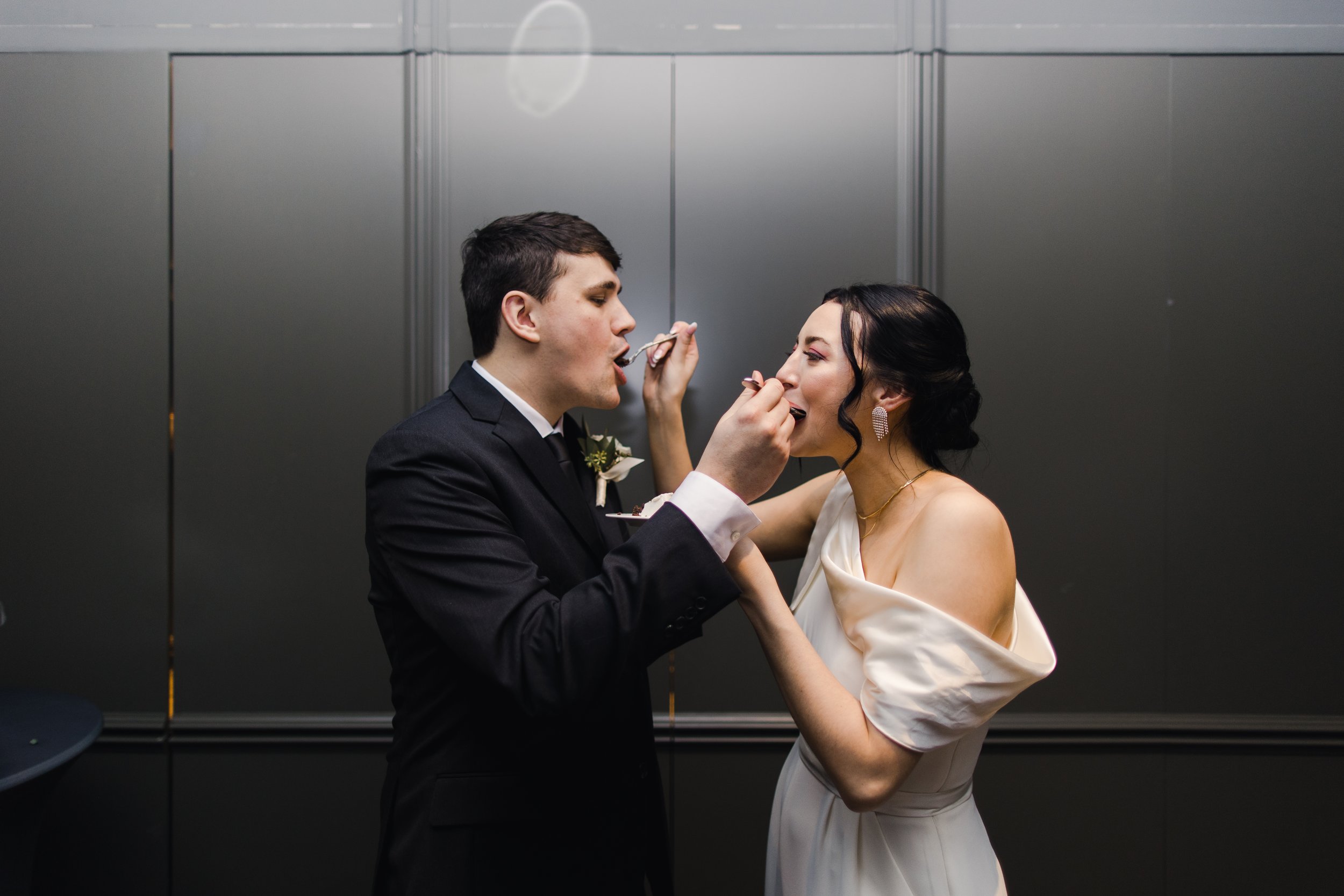 Chicago intimate wedding at The Gray Kimpton