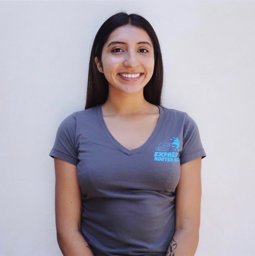 Hello Express friends! We are so excited to post our first employee feature of 2021! If you have called in for an appointment, you may have been lucky enough to interact with WONDERFUL Monica! She is part of our crucial office team, and brings a lot 