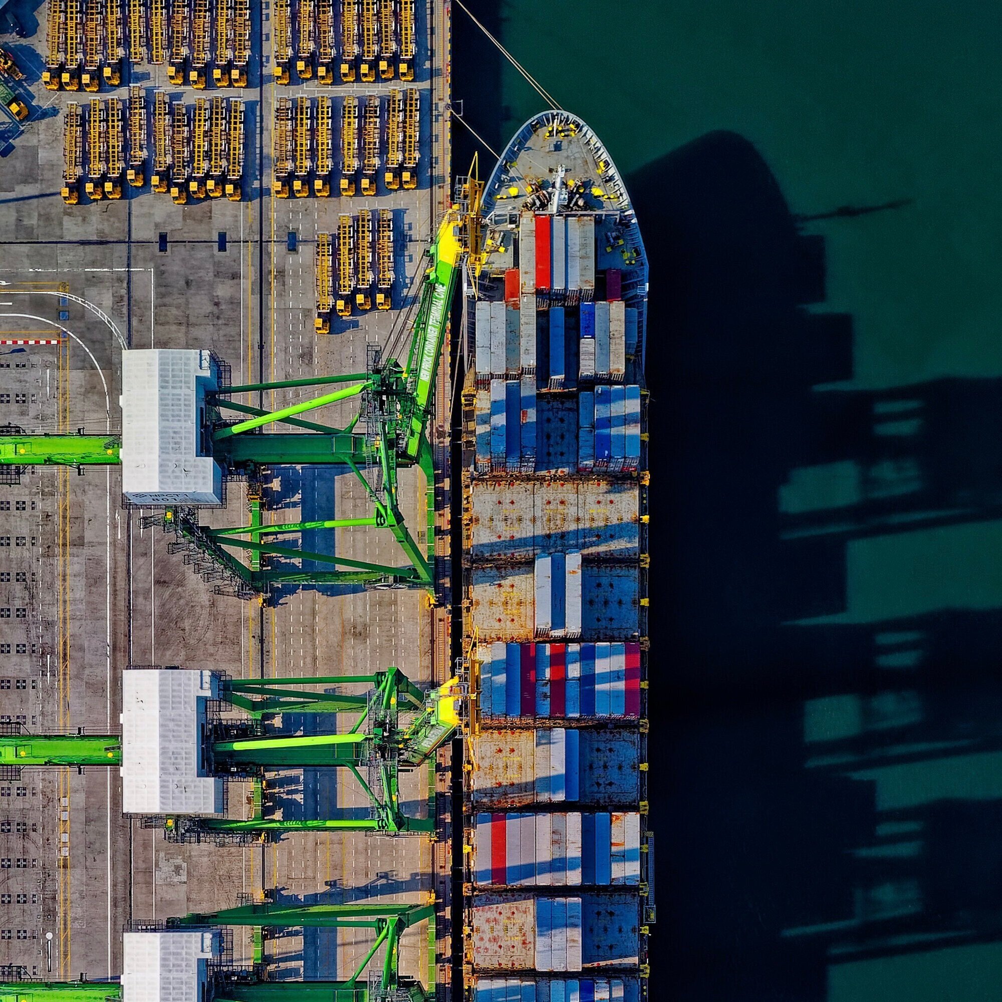 How_We_Work_Logistics_2000x2000.jpg